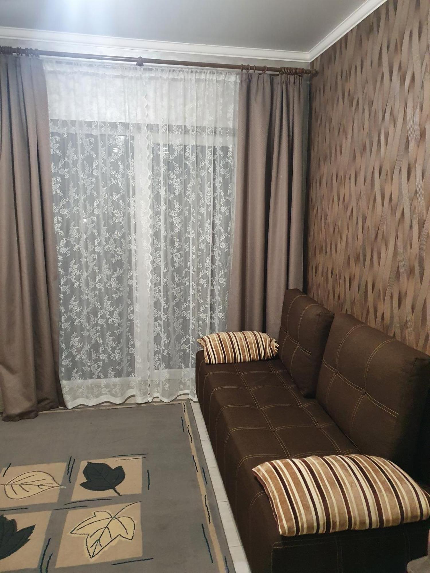 Lutsk, Double-Room Apartments المظهر الخارجي الصورة