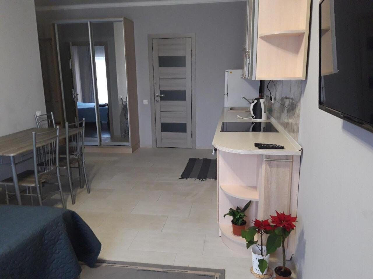 Lutsk, Double-Room Apartments المظهر الخارجي الصورة